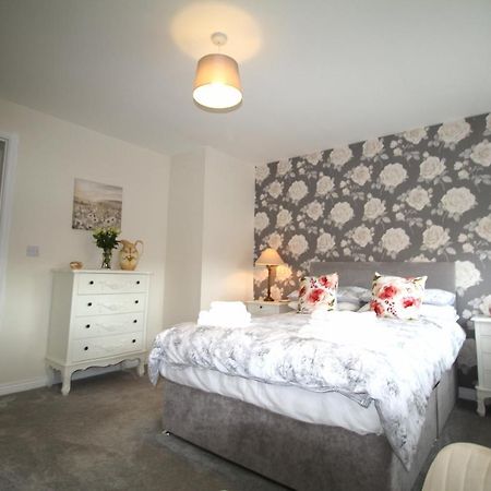 Ashington - 2 Bedroom House - Beautifully Decorated & Furnished - Large Garden Buitenkant foto