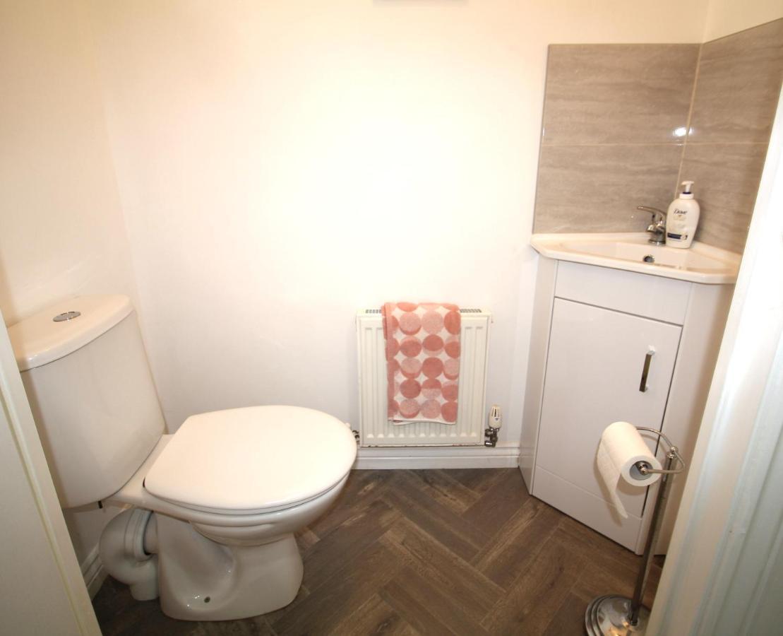 Ashington - 2 Bedroom House - Beautifully Decorated & Furnished - Large Garden Buitenkant foto