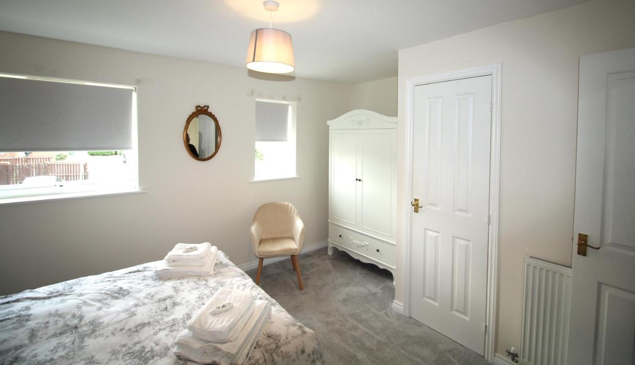 Ashington - 2 Bedroom House - Beautifully Decorated & Furnished - Large Garden Buitenkant foto