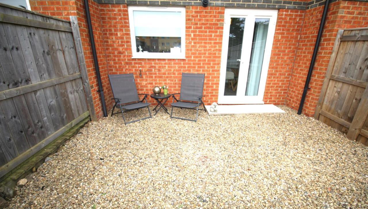Ashington - 2 Bedroom House - Beautifully Decorated & Furnished - Large Garden Buitenkant foto