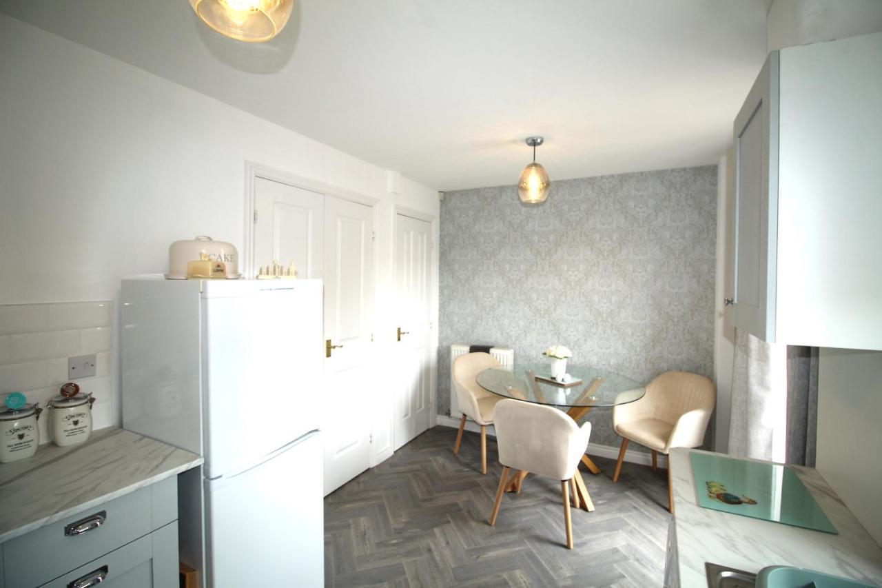 Ashington - 2 Bedroom House - Beautifully Decorated & Furnished - Large Garden Buitenkant foto